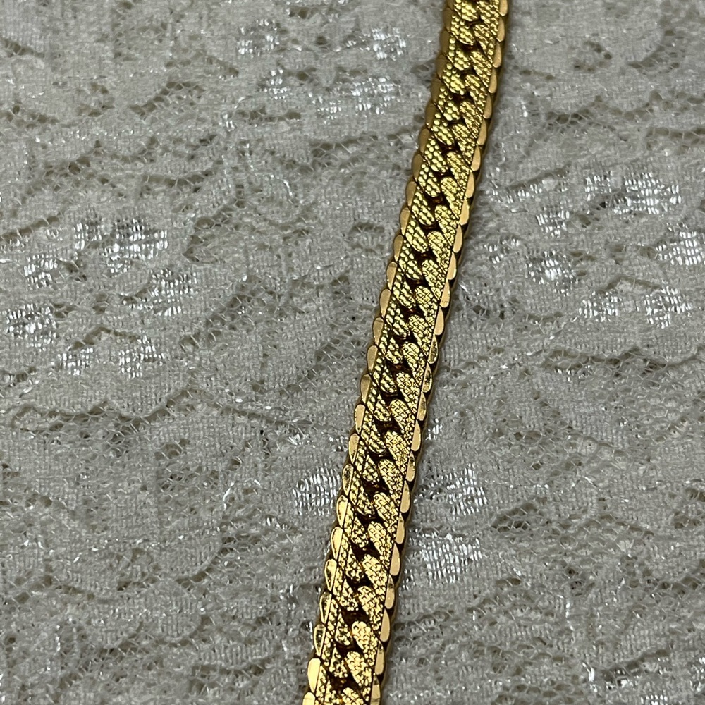 Napier/vintage, herringbone gold tone necklace 24” - Picture 2 of 4